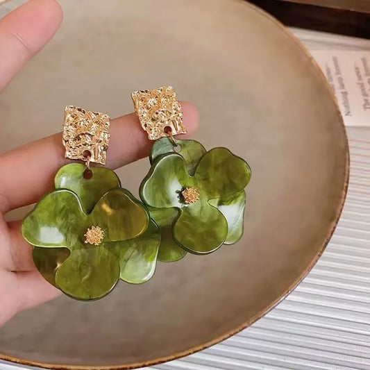 Vintage Acrylic Flower Pendant Earrings for Women Exquisite Green Big Flower Petal Dangle Earrings Engagement Jewelry Gifts