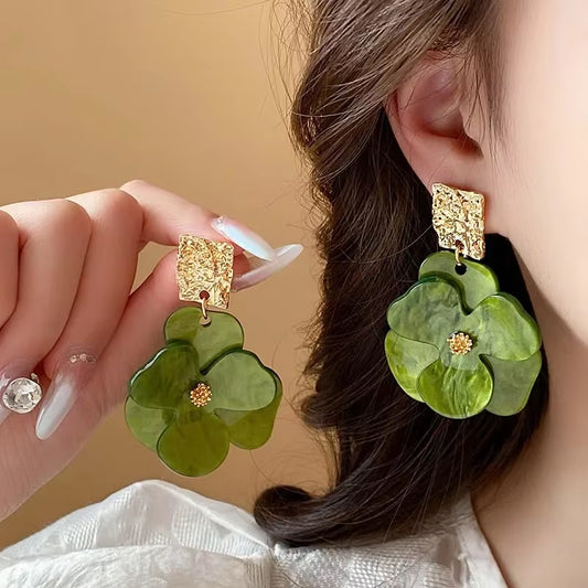 Vintage Acrylic Flower Pendant Earrings for Women Exquisite Green Big Flower Petal Dangle Earrings Engagement Jewelry Gifts
